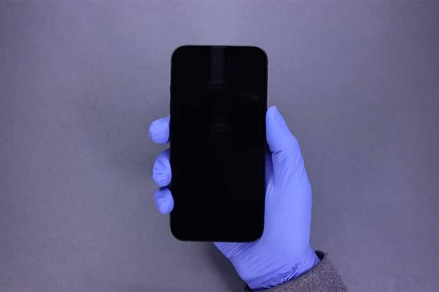 Comment résoudre le problème de l'iPhone 13 bloqué sur l'écran noir de la mort